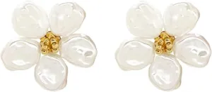 Baroque Pearl Flower Stud Earrings Boho Charm Irregular White Daisy Flowers Floral Pearls Light Luxury Large Earrings for Women Wedding Bridal Birthday Prom Christmas Party Trendy Jewelry Gifts