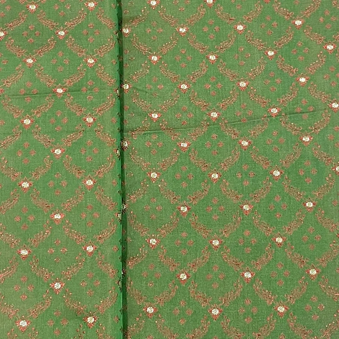Premium Green Red Traditional Print Tanchui Jamewar Silk Fabric